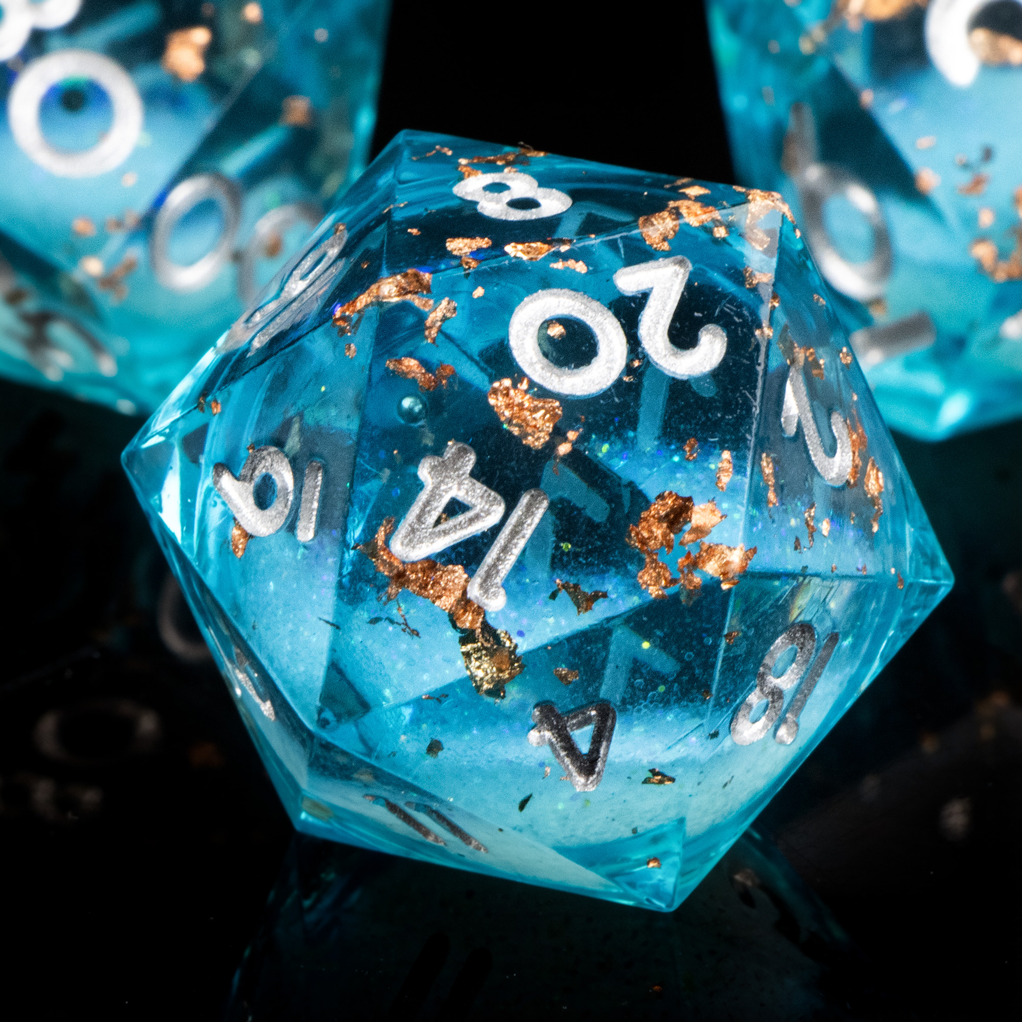 Heavy Equipment Games - Liquid Core Dice Set, Sharp Edge